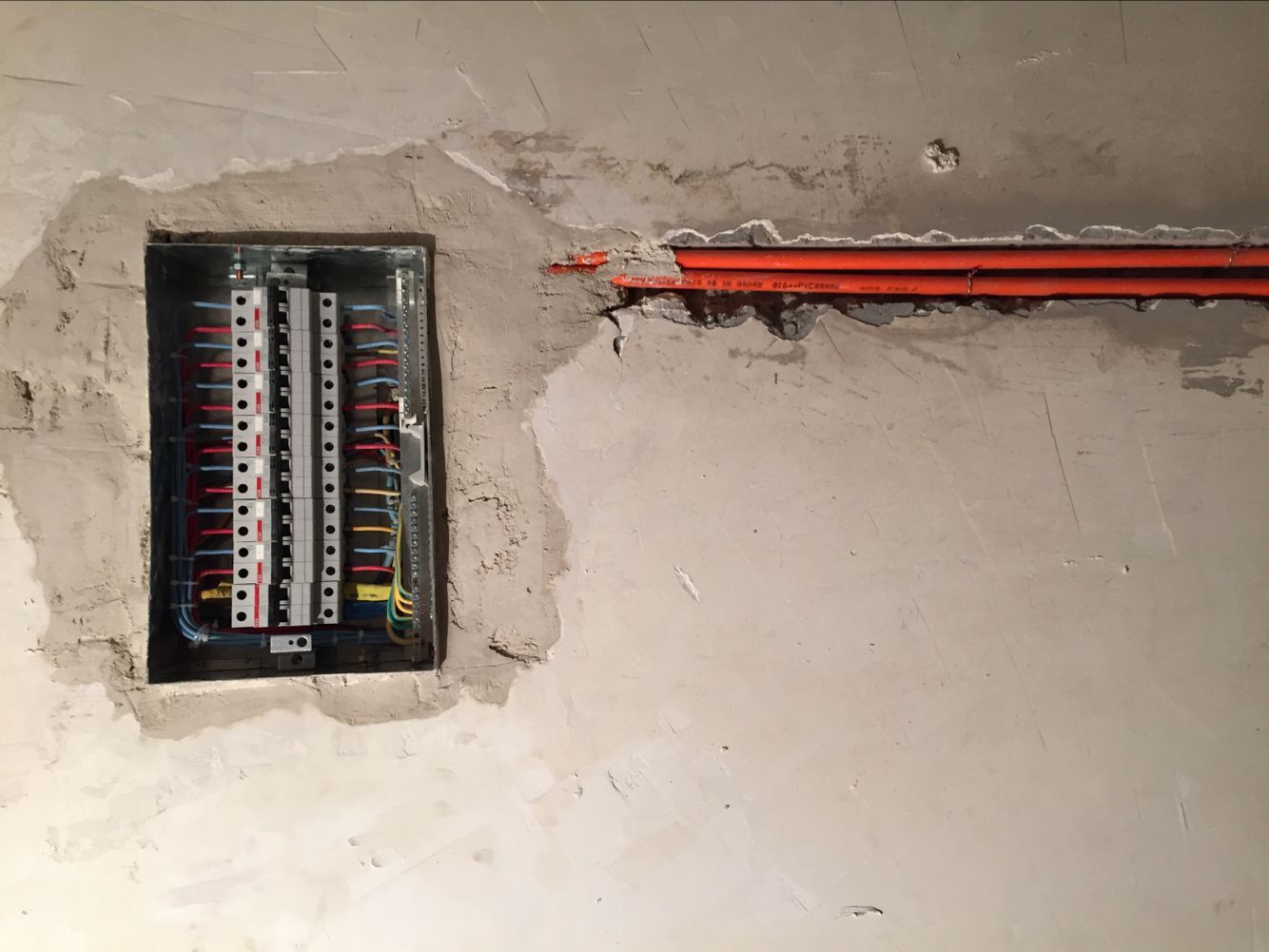 即使a 配電箱也不是一個真正的壞電工。