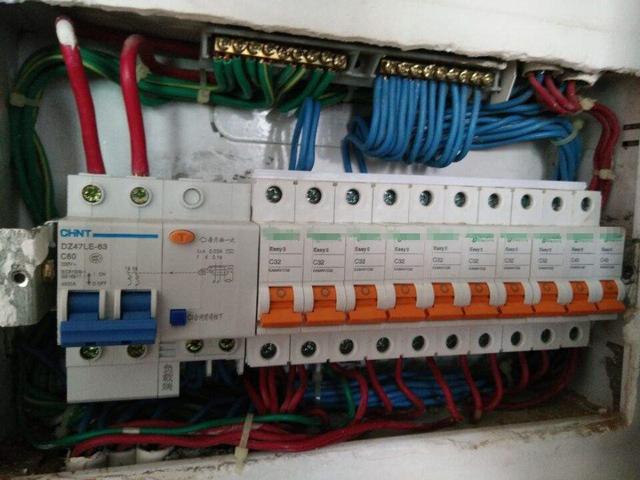 主頁配電箱 63A或40A，用于總漏電保護和空氣開關(guān)？讀完之后，我完全明白了！